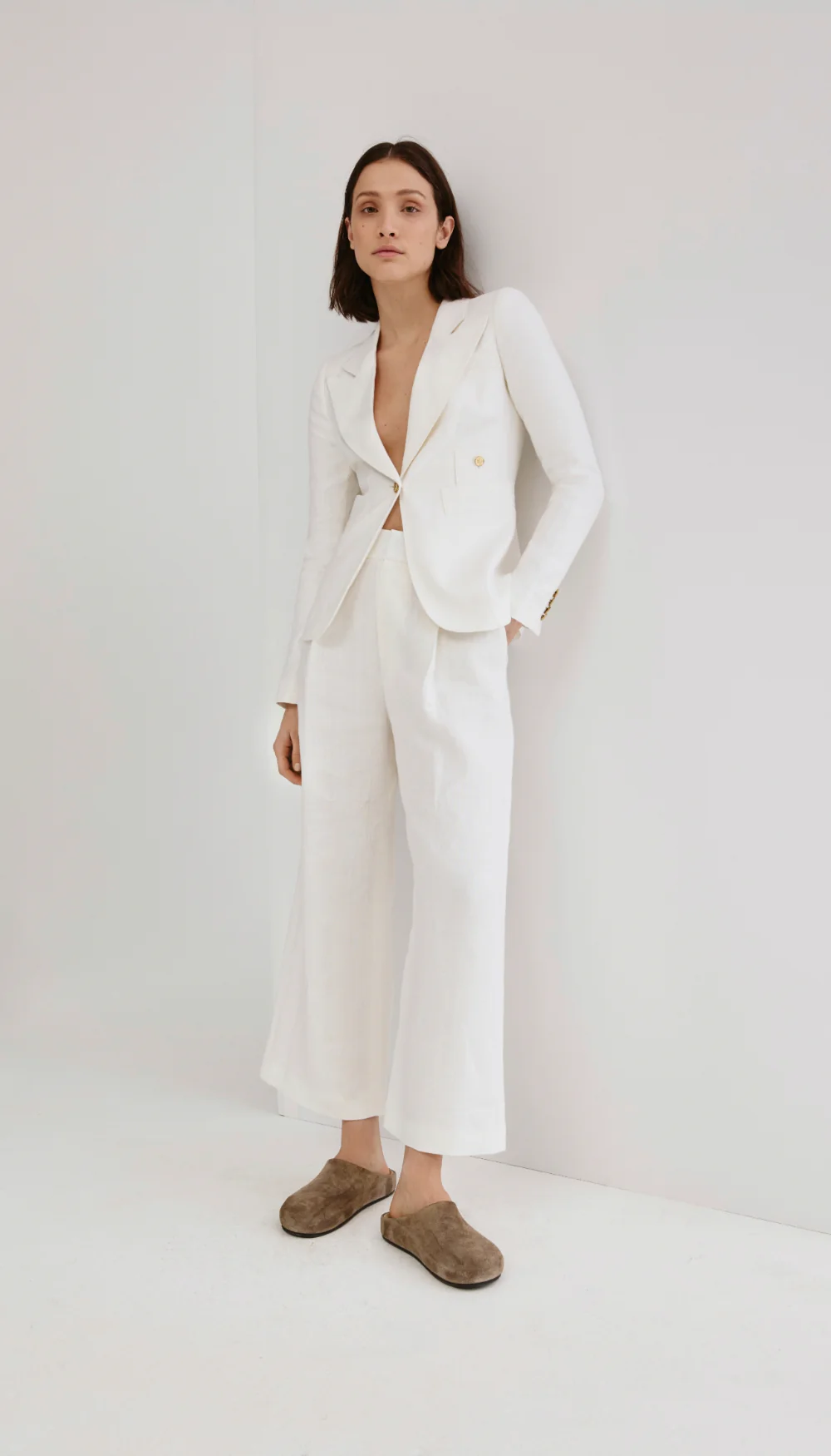 Linen Classic Duchess Blazer - Image 5