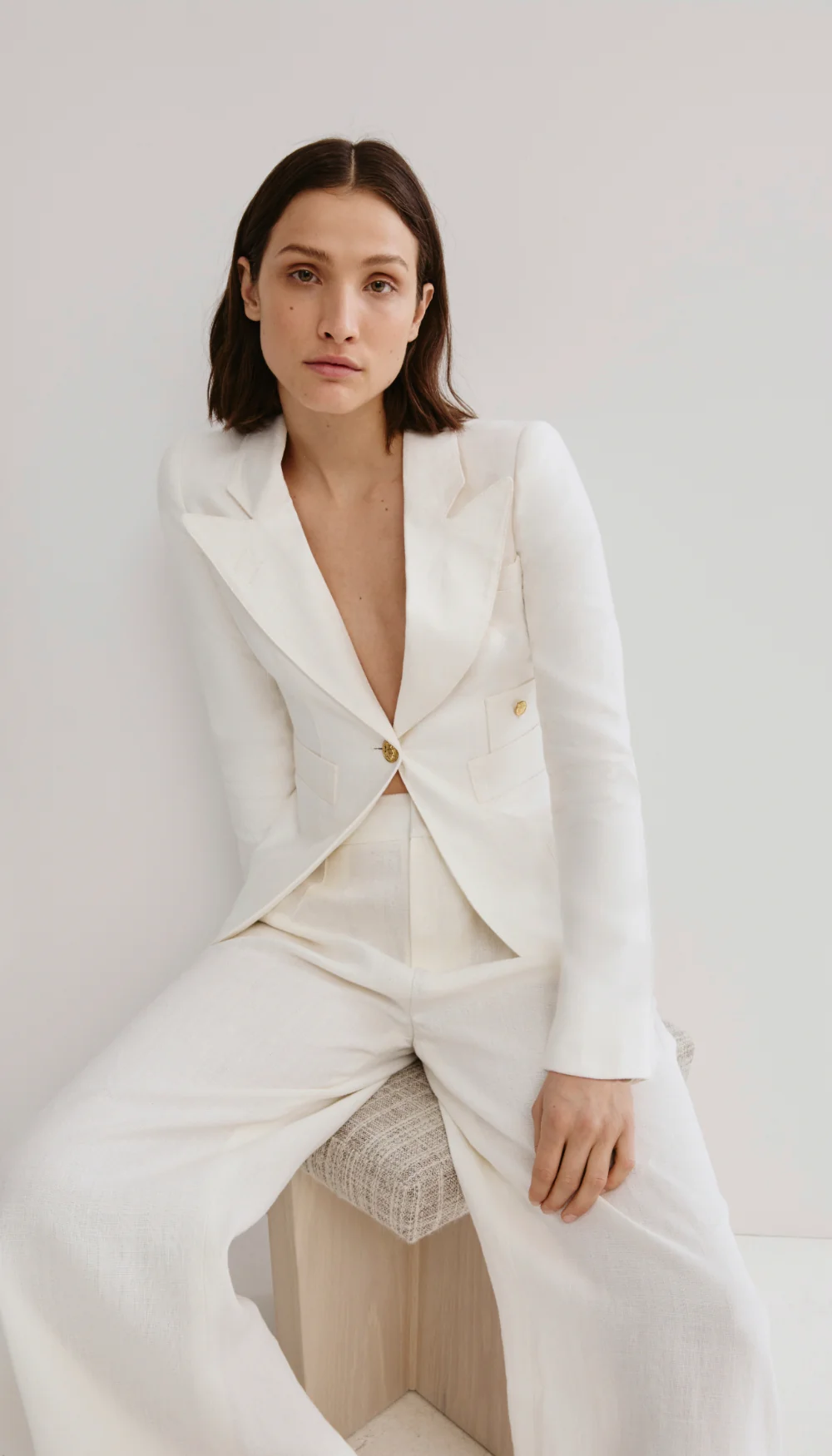Linen Classic Duchess Blazer - Image 6