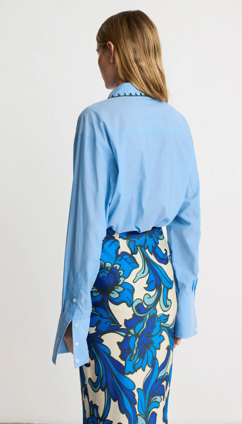 Classic Relaxed Shirt - Image 4