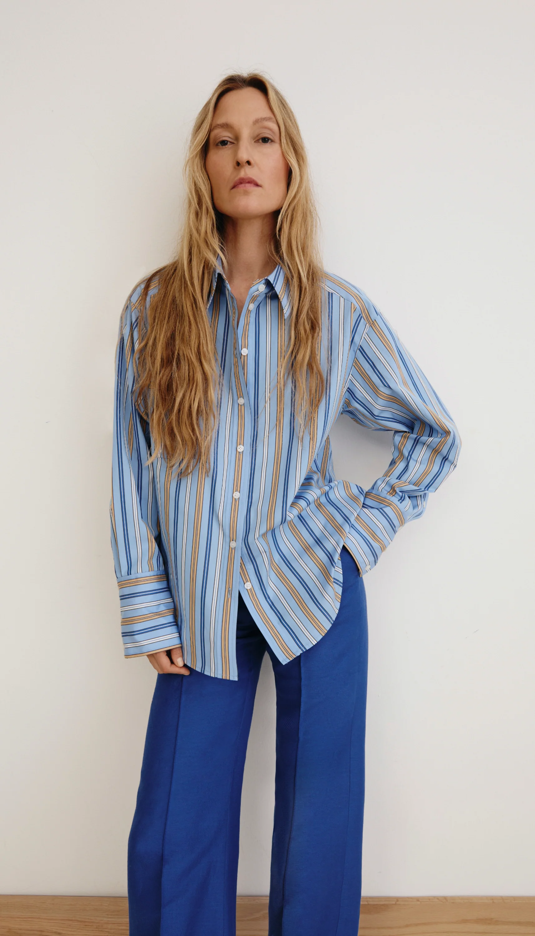 Classic Relaxed Shirt - Image 6