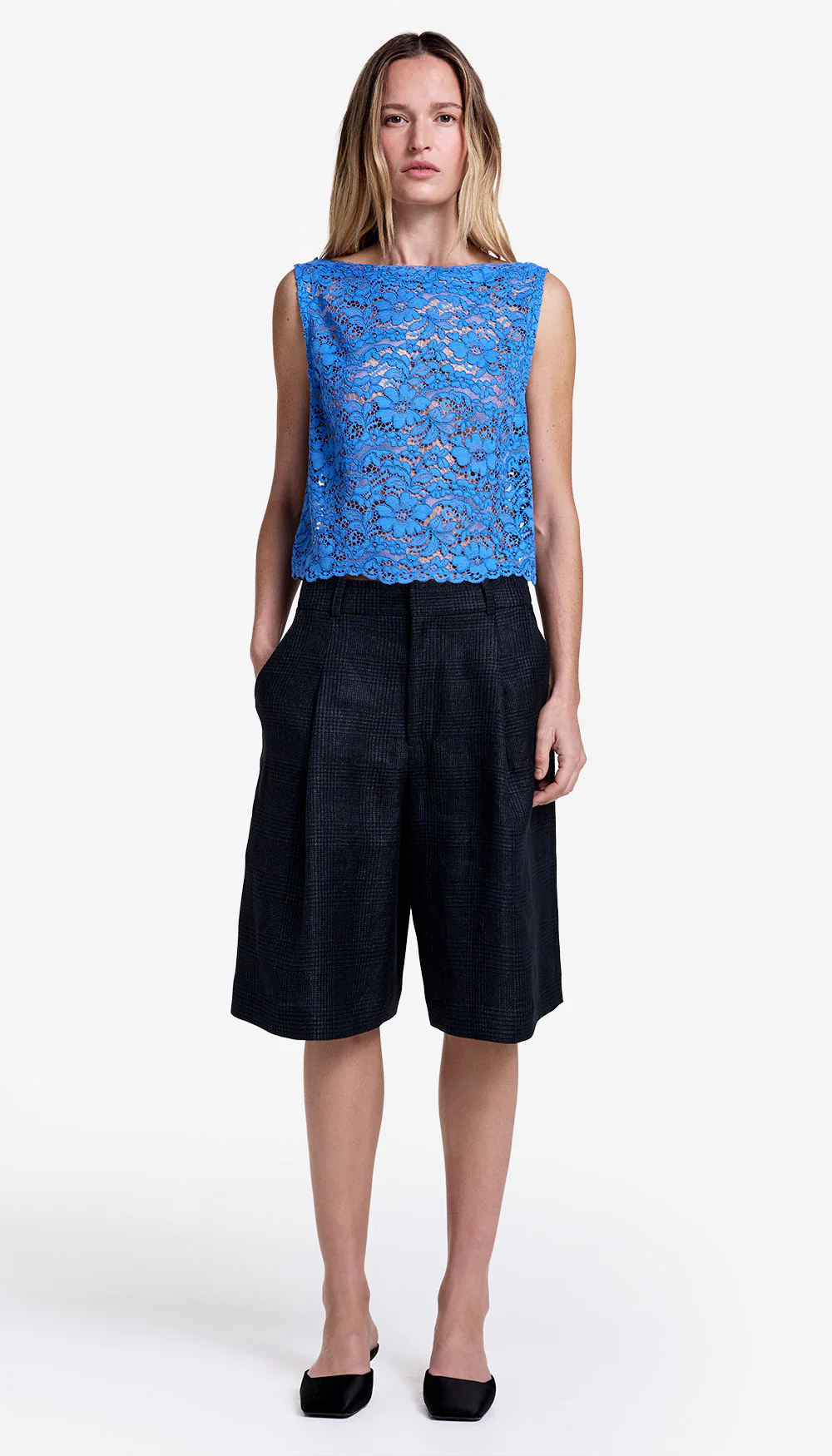 Scallop Lace Shell - Image 3